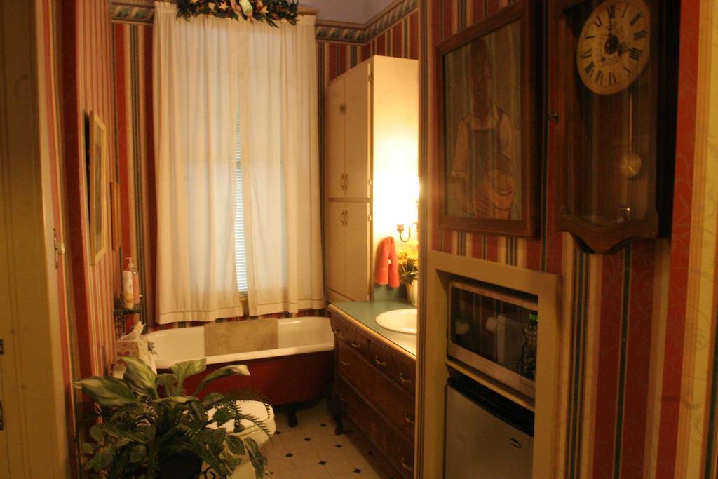The Lattice Inn Монтгомери Номер фото
