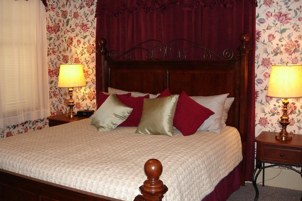 The Lattice Inn Монтгомери Номер фото